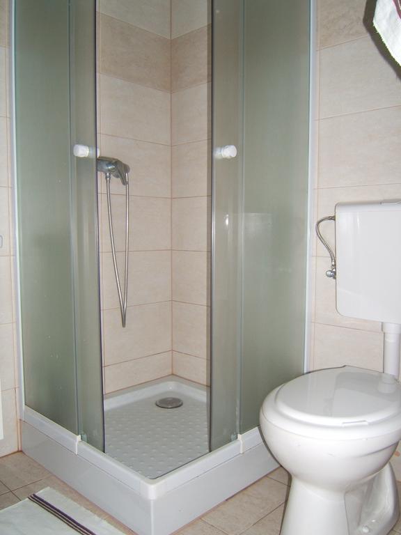 Kulturhaz Apartman Győr Zimmer foto